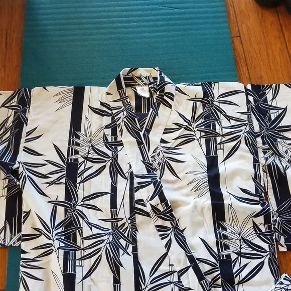Men's Japanese Yukata Robe - Picture 6 of 8
